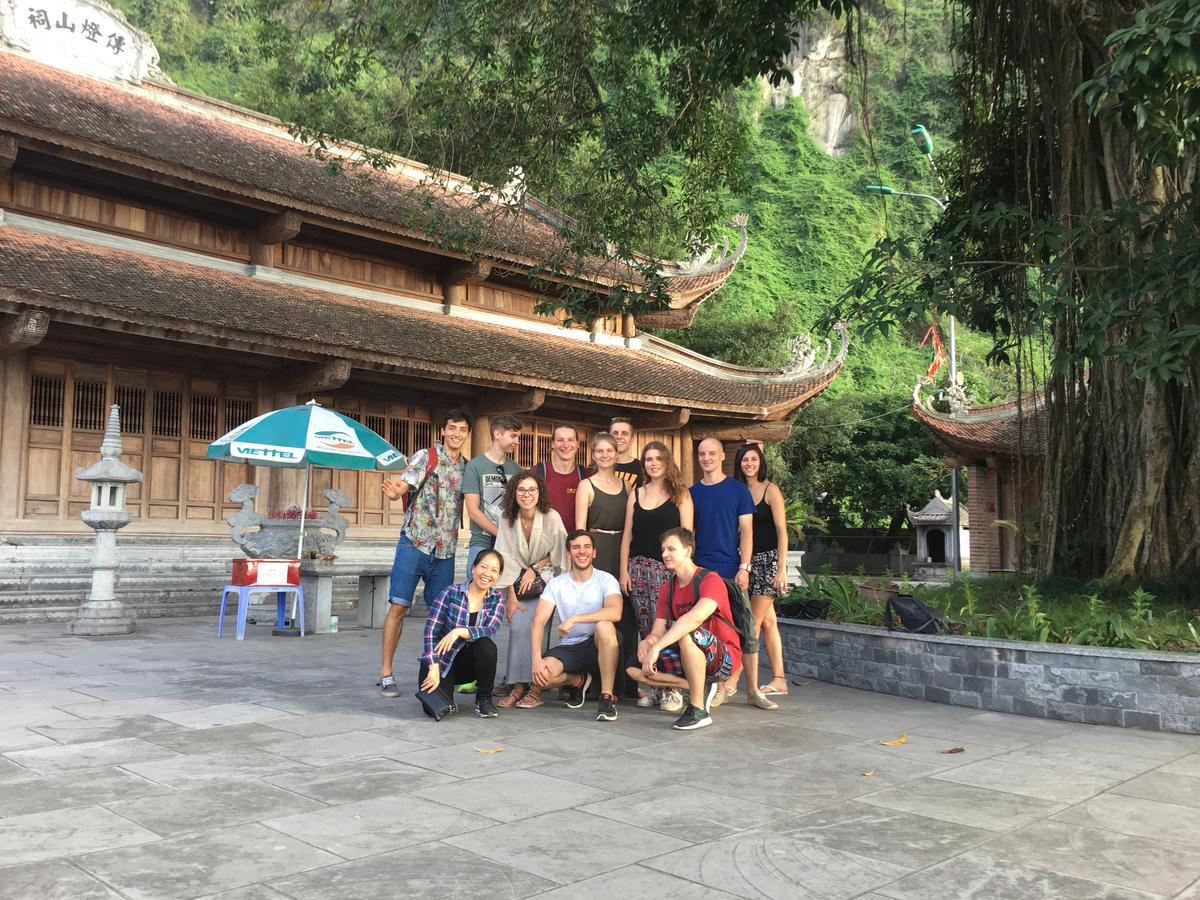 Halo Bay Homestay Hạ Long Exterior foto