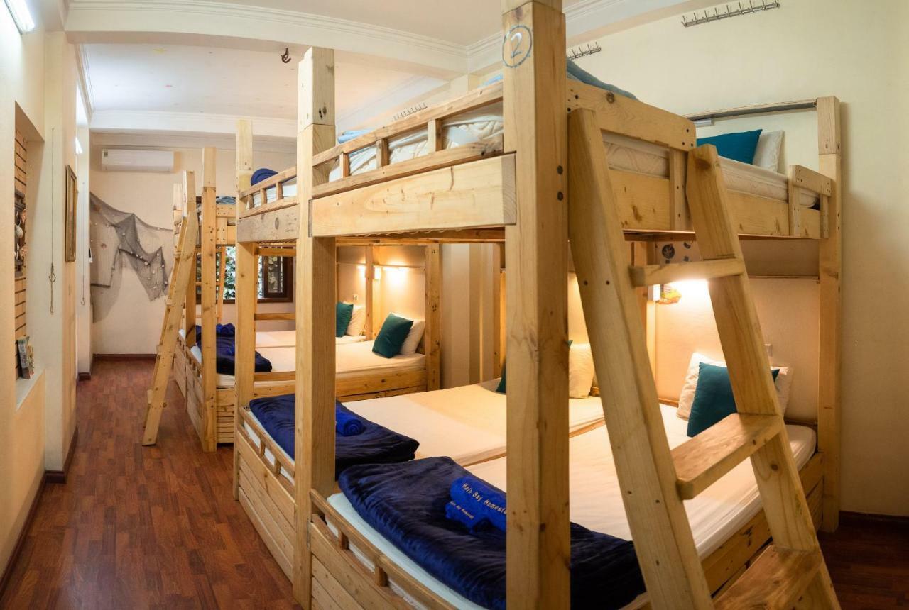 Halo Bay Homestay Hạ Long Exterior foto